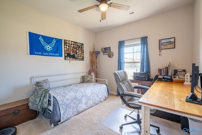 Building Photo - 117 Red Fox Wy