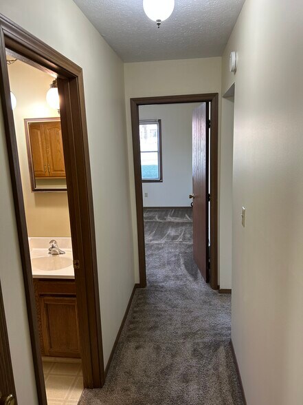 Building Photo - 54 Carter Cir
