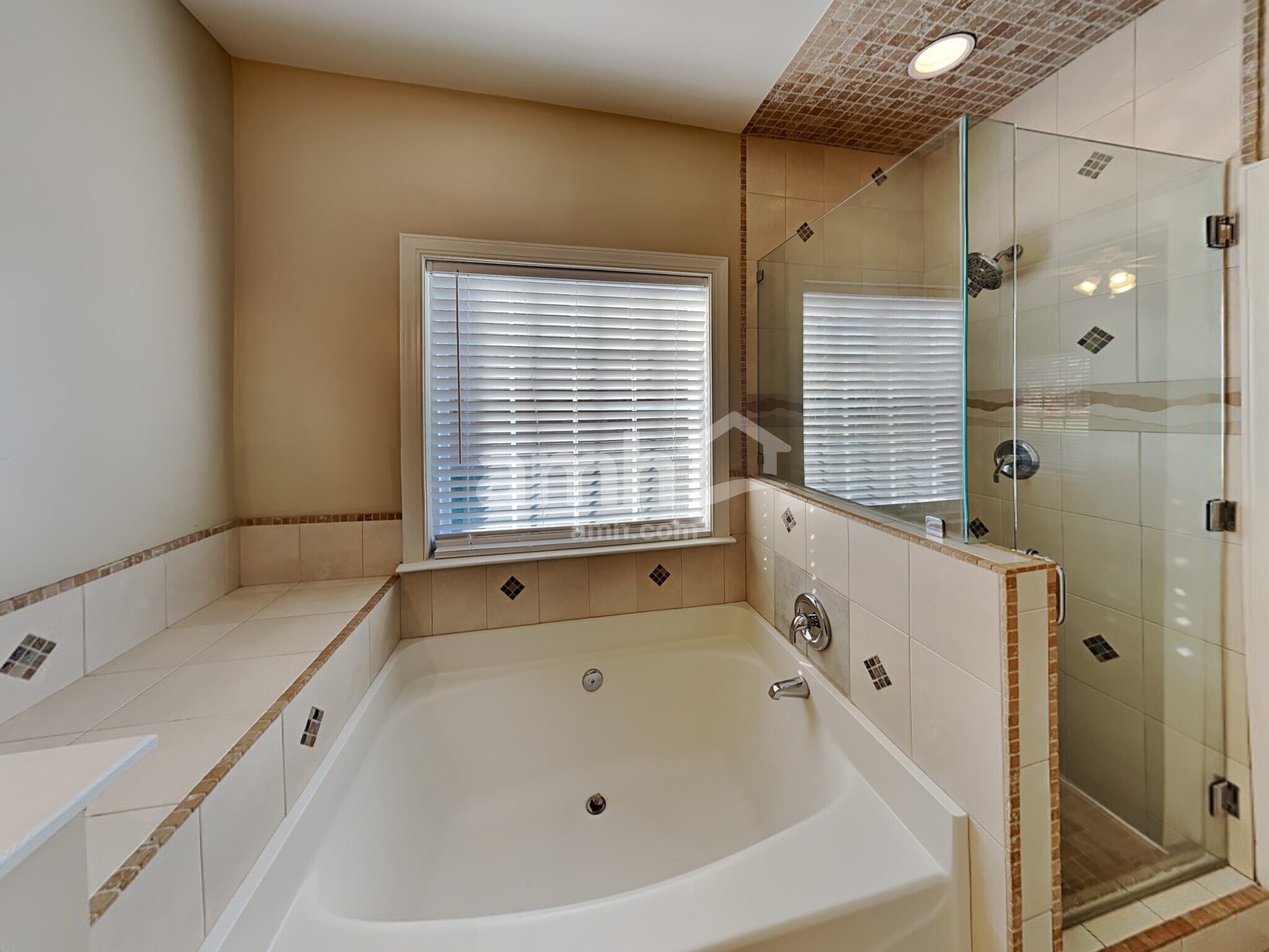 Building Photo - 2003 Monaco Ct