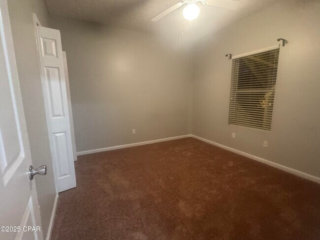 Building Photo - 34 Heron's Watch Way