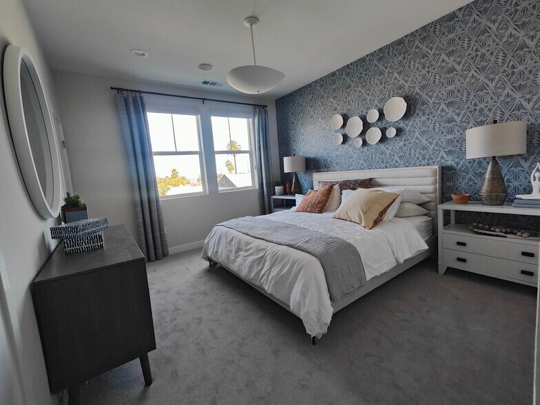 Building Photo - 111 N 1st Ave