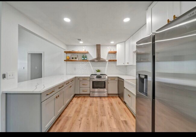 Building Photo - 447 Fleshman Dr