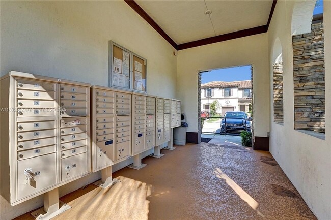 Building Photo - 5013 Vulcan Way