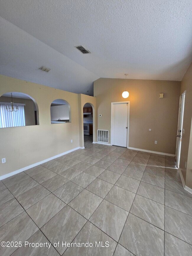 Building Photo - 2072 Haulover Ave