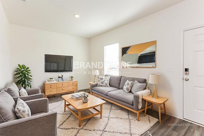 Building Photo - 63 Rowlett Pl