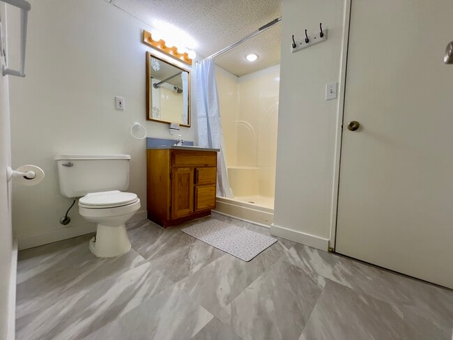 Building Photo - 29249 Harding St