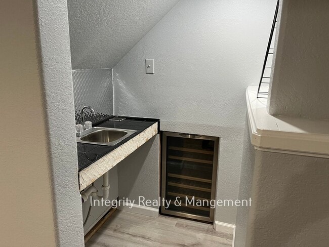 Building Photo - 17754 E Sundew St