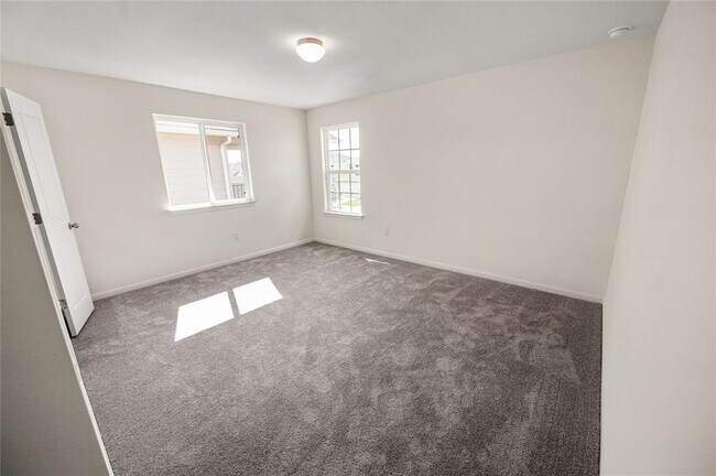 Building Photo - 10725 Overlook Pass