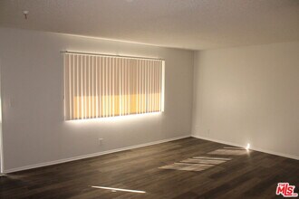 Building Photo - 12100 Birch Ave