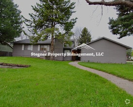 Building Photo - Great Home next to Edora Park