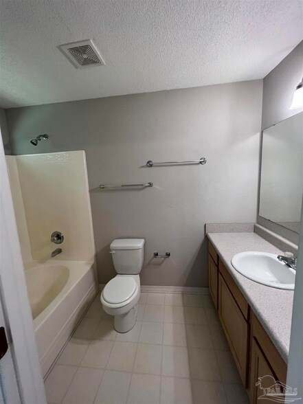 Building Photo - 5294 Overbrook Dr