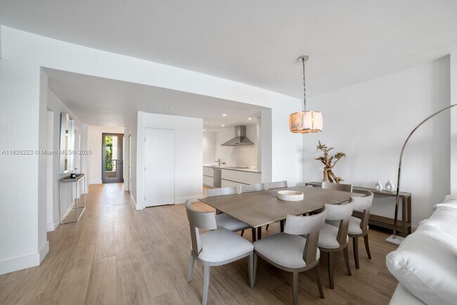 Building Photo - 2424 Fisher Island Dr