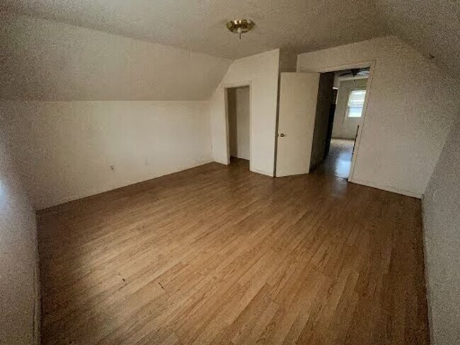Building Photo - 2474 S 5th Pl