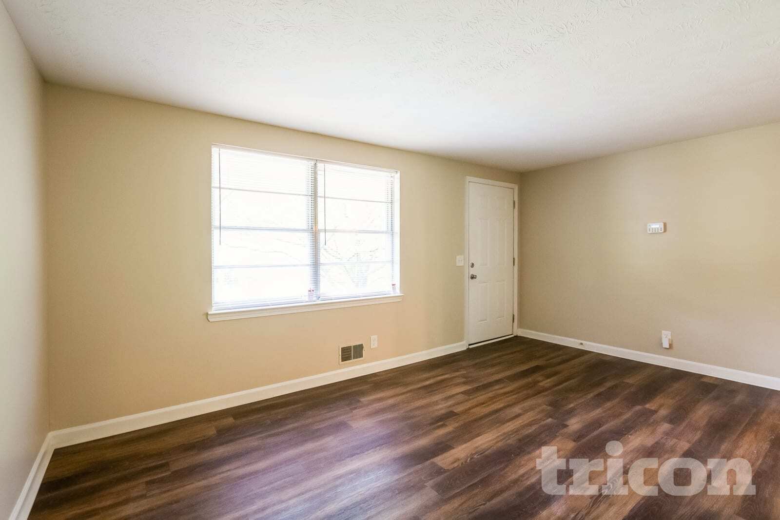 Building Photo - 6360 Pine Frost Dr