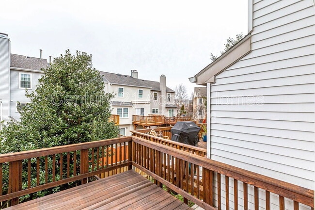 Building Photo - 6008 Keble Dr