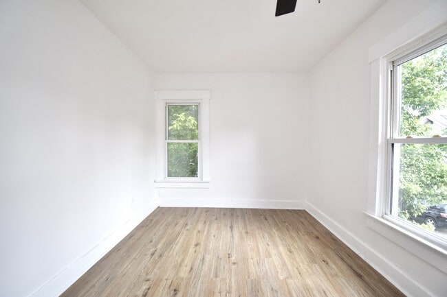 Building Photo - 1011 Epworth Ave