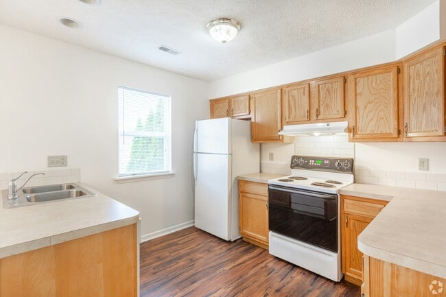 Building Photo - 4180 Pine Dr