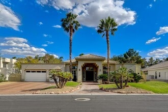 Building Photo - 7417 Doe Ave