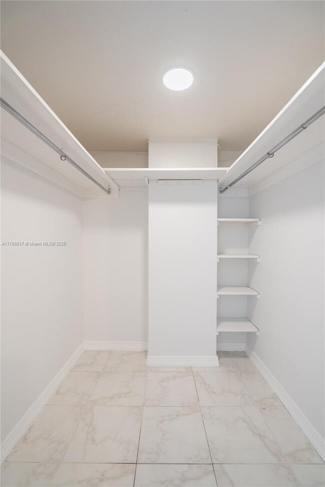 Building Photo - 5700 Collins Ave
