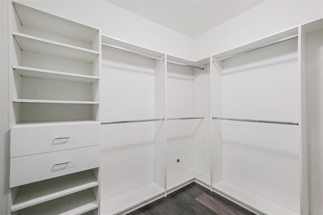 Building Photo - 5506 Langhorne Ct