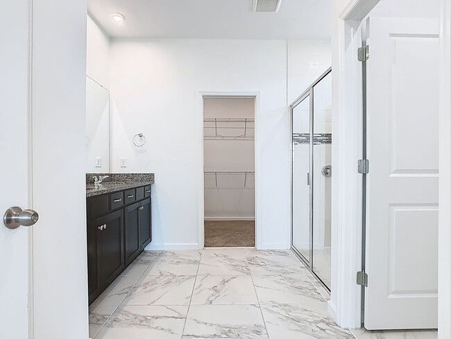 Building Photo - JUST REDUCED! PET FRIENDLY! Experience Com...