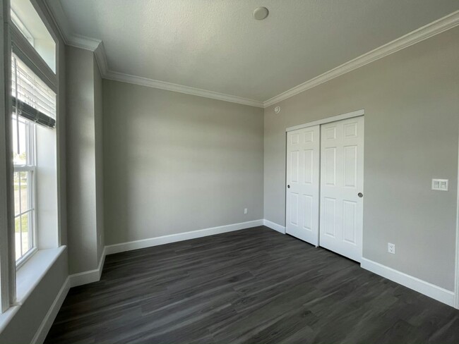 Building Photo - 3575 Vine Trl