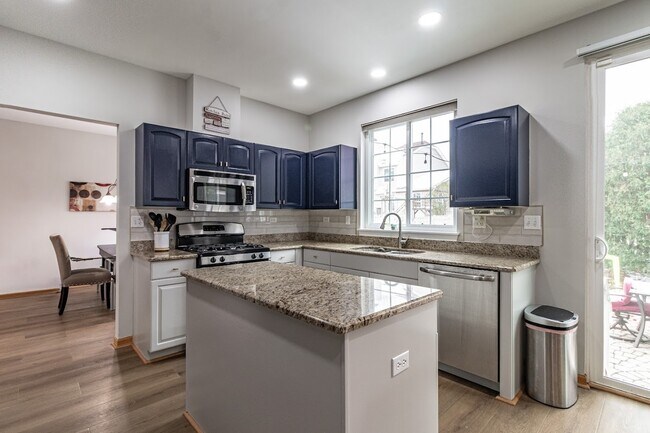 Building Photo - 276 Pembrook Ln