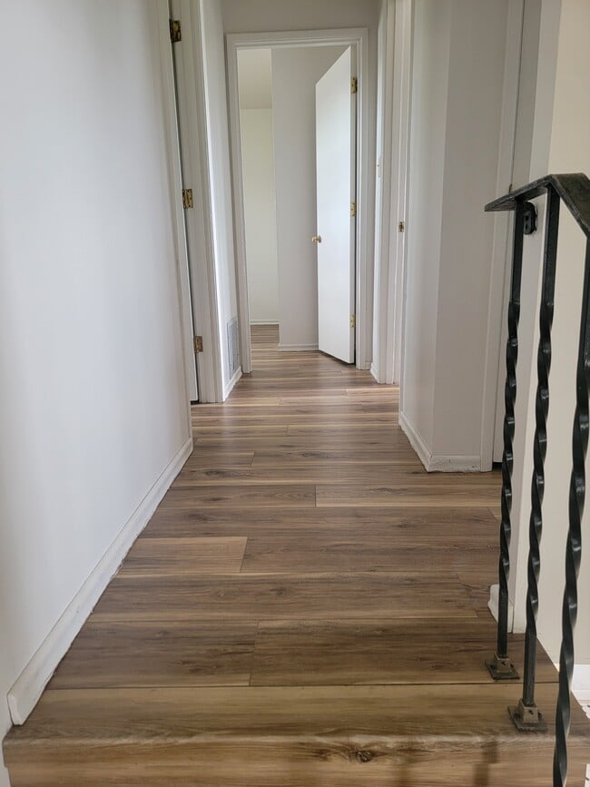 Building Photo - 1702 Edgar St