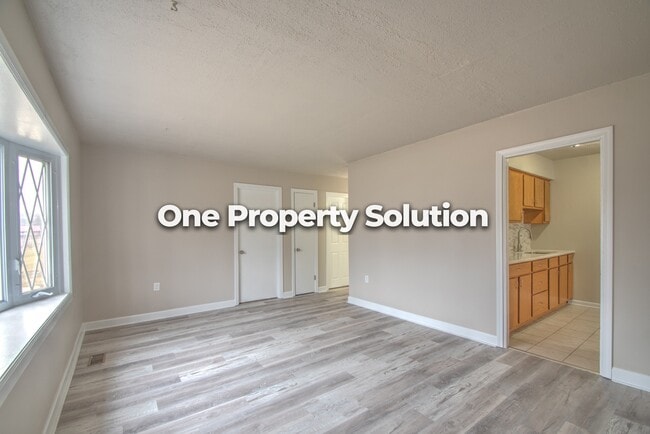 Building Photo - 6001 W 9th Ave