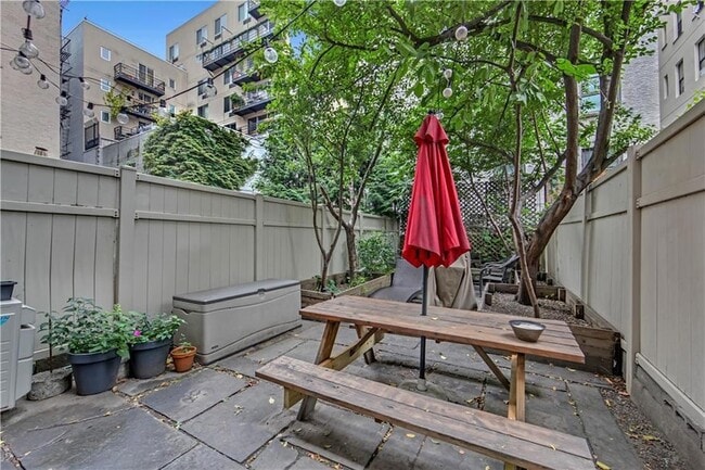 Building Photo - 108 W 130th St