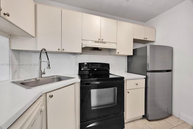 Building Photo - 7403 SW 82nd St