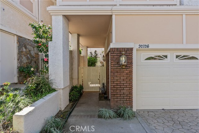 Building Photo - 32126 Canyon Ridge Dr