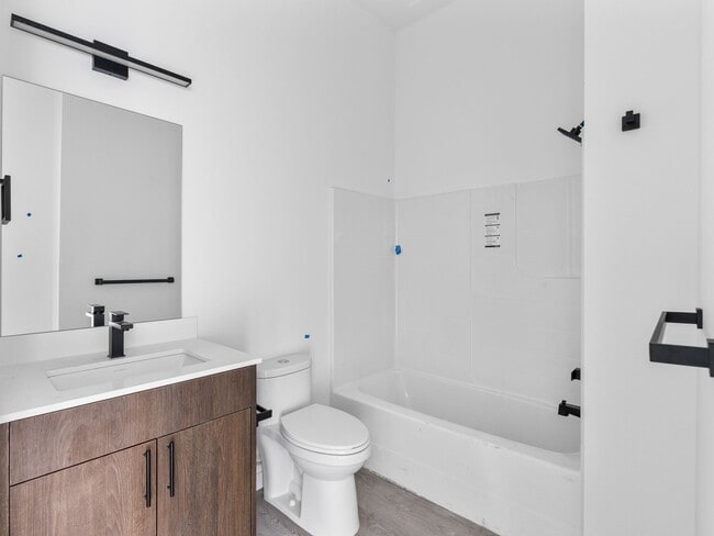 Building Photo - Modern New Construction - Minutes from Downtown PDX & OHSU