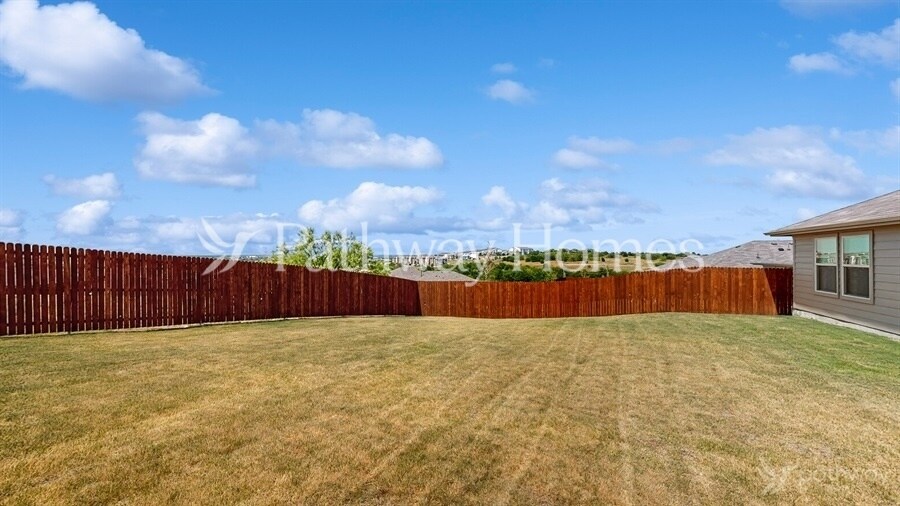 Building Photo - 1628 Gatesville Ct