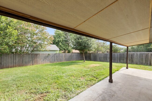 Building Photo - 6728 Fair Meadows Dr