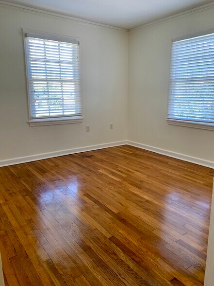 Building Photo - 2631 Rittiner Dr