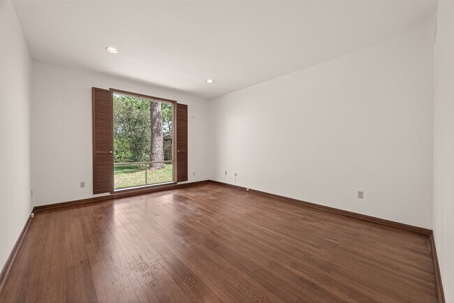 Building Photo - 10614 Fairlane Dr