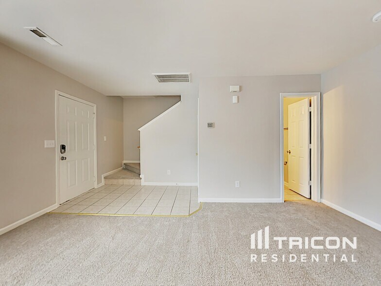 Building Photo - 4805 Canipe Dr