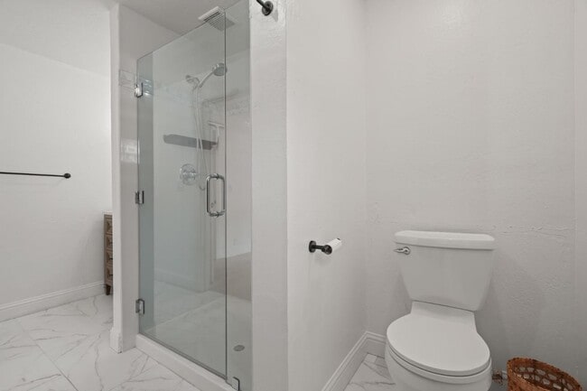 Building Photo - 789 Cañada Rd