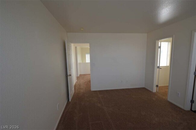 Building Photo - 6670 Tulip Falls Dr