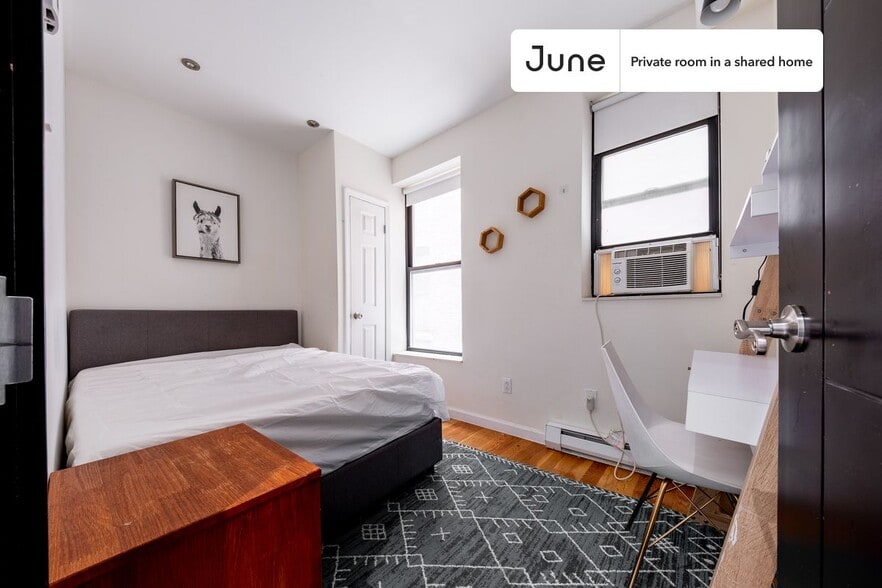 Building Photo - Room in Shared 2 bed/1 bath home