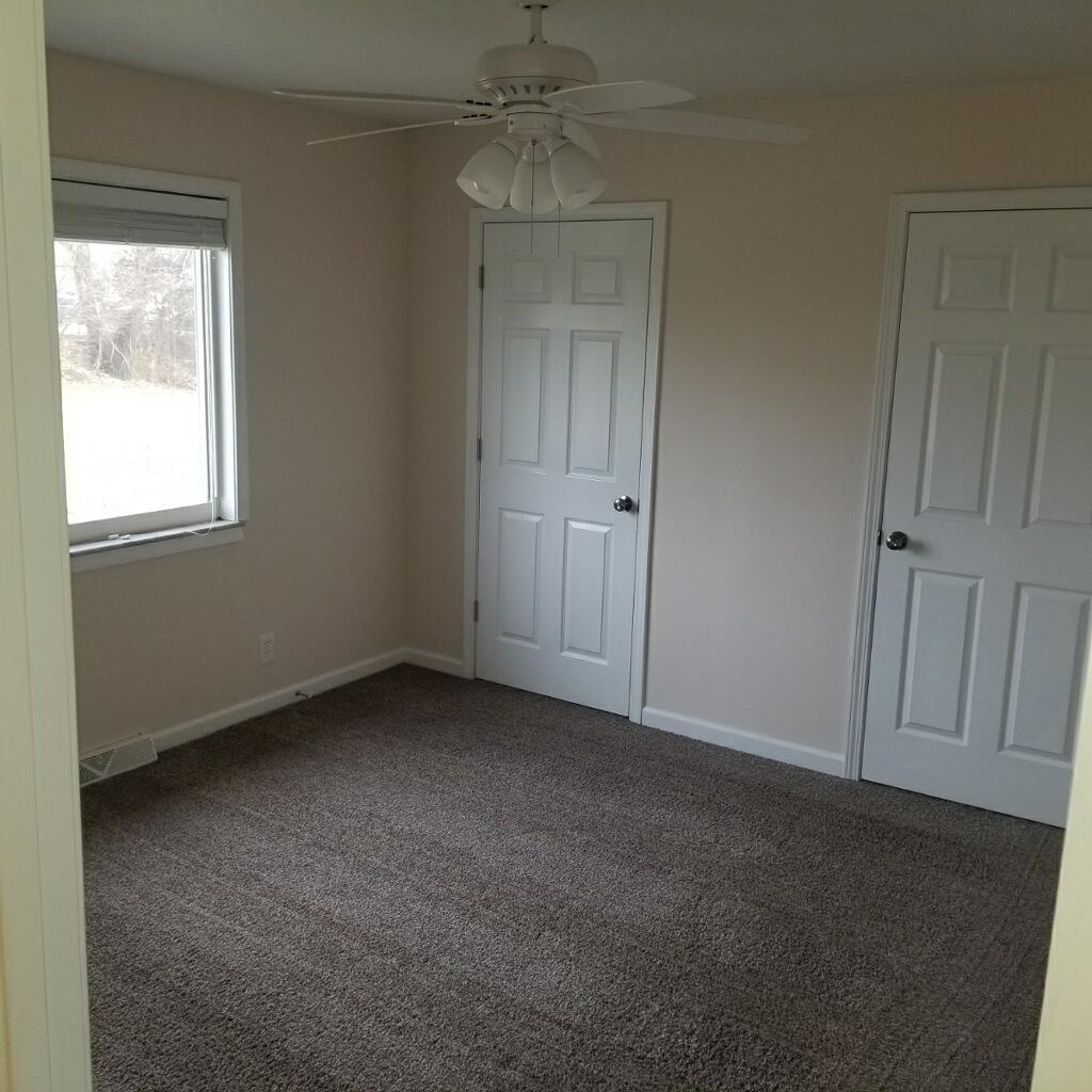 Building Photo - 16 Duplex Ct