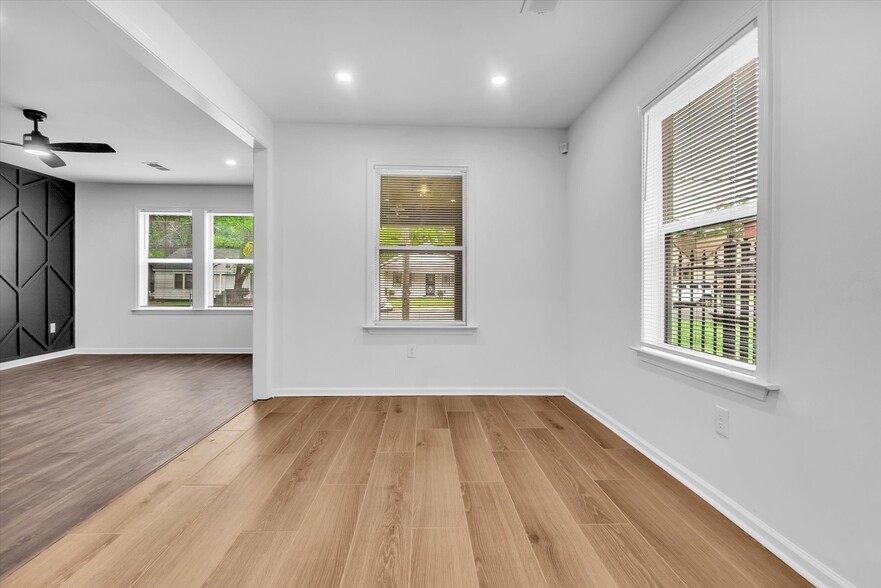 Building Photo - 382 Josephine St