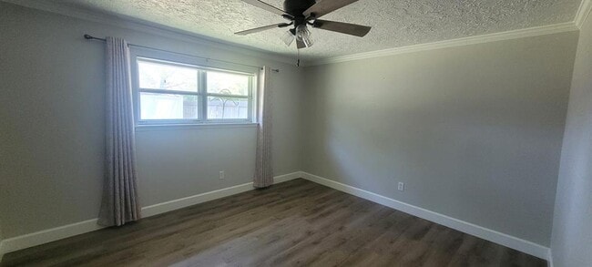 Building Photo - 1807 Sleepy Creek Way