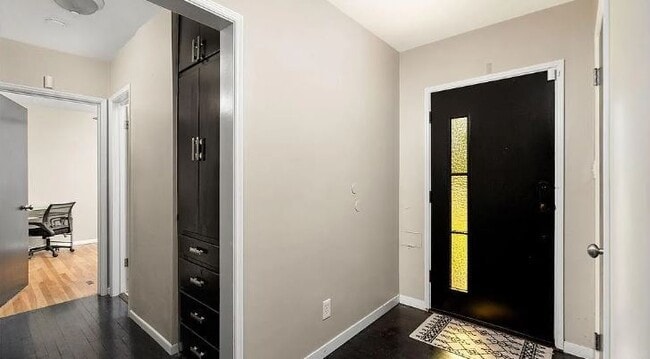 Building Photo - 2453 Alder St