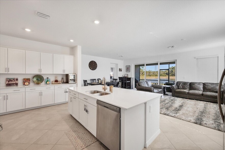 Building Photo - 11314 Pinot Dr