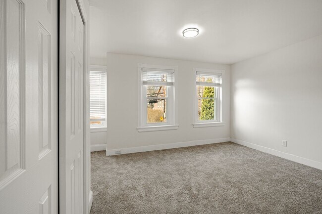 Building Photo - Renovated 4BR Rental in the Heart of West Chester Borough