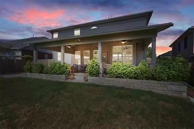 Building Photo - 127 Lone Tree Hollow