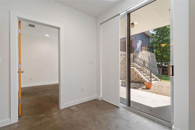 Building Photo - 5334 Sendero Hills Pkwy