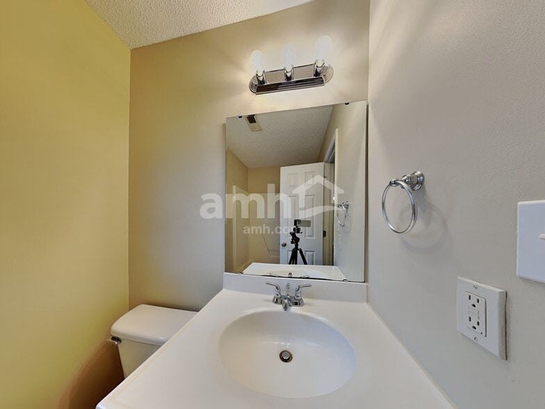 Building Photo - 6216 Winter Spring Dr